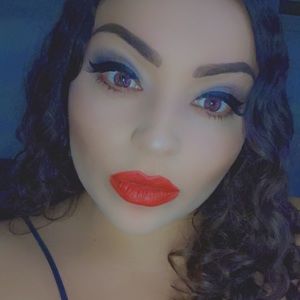 Meet your Posher, Brittney